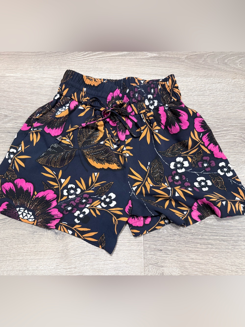 Floral Drawstring Waist Shorts